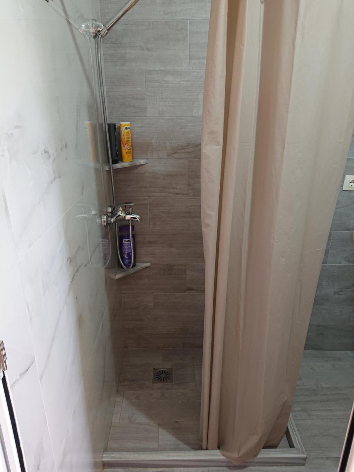 Kostian Apartment Sarande